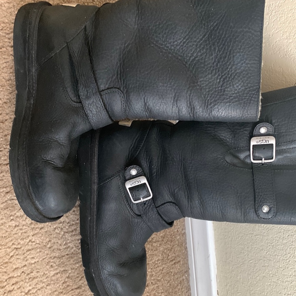 Ugg Moto Boots size 8 shearling gently worn .